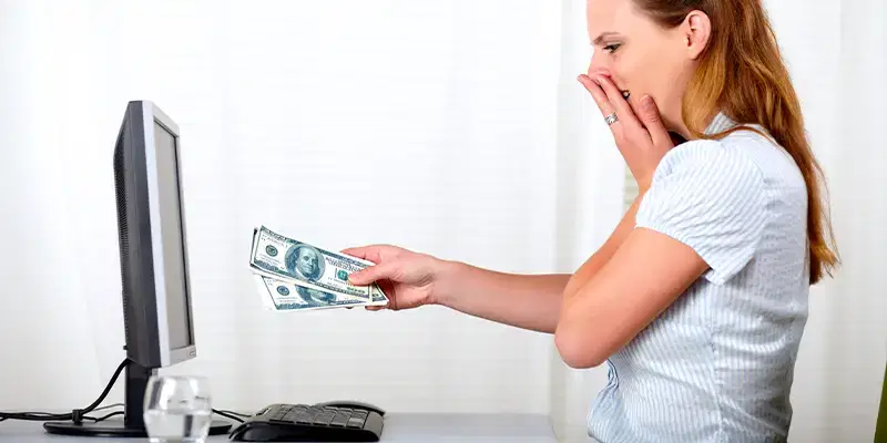 Handing money over to the computer